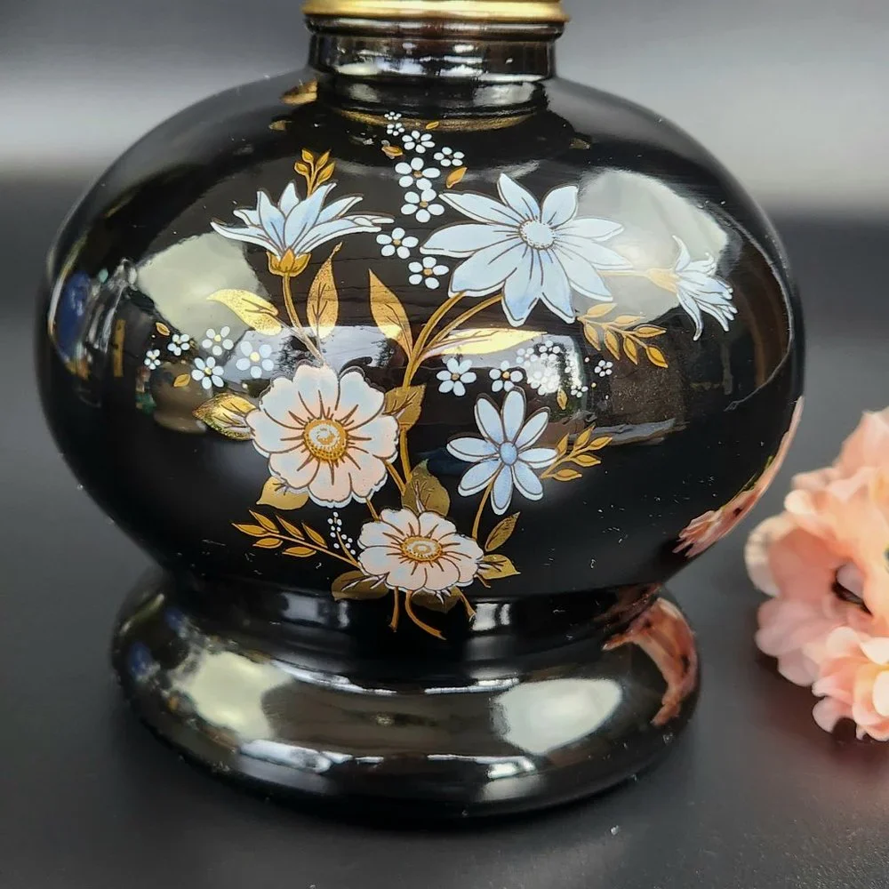 Vintage Oil Lamp - Black Base - Floral Design - 14 1/4